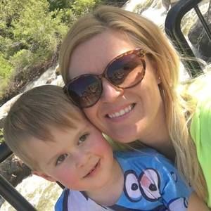 Meet your Posher, Joelle